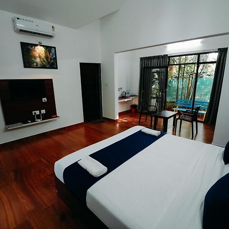 Le Vista Resort Sultan Bathery Exterior photo